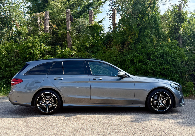 Mercedes-Benz C 180 Estate I AMG I Night Pakket I Camera I NL Auto — photo 29