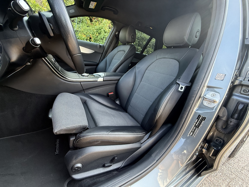 Mercedes-Benz C 180 Estate I AMG I Night Pakket I Camera I NL Auto — photo 23