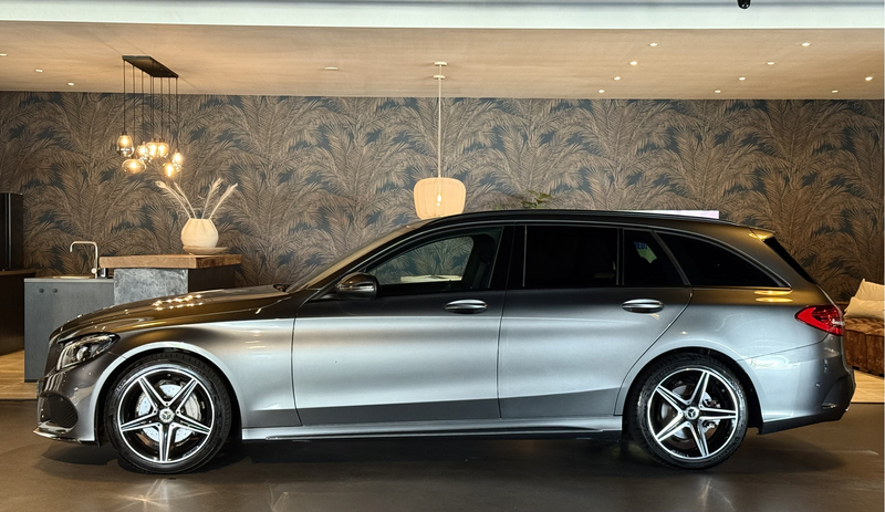 Mercedes-Benz C 180 Estate I AMG I Night Pakket I Camera I NL Auto — photo 2