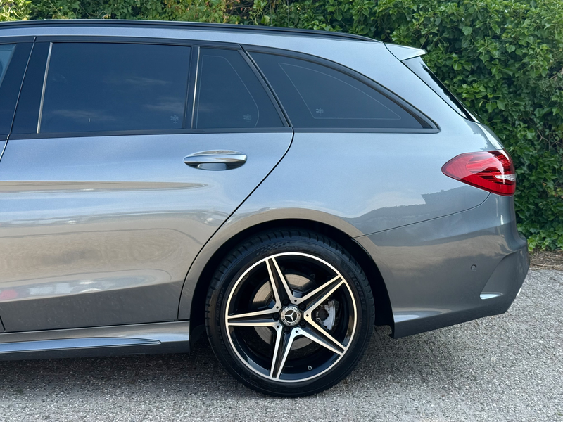 Mercedes-Benz C 180 Estate I AMG I Night Pakket I Camera I NL Auto — photo 31
