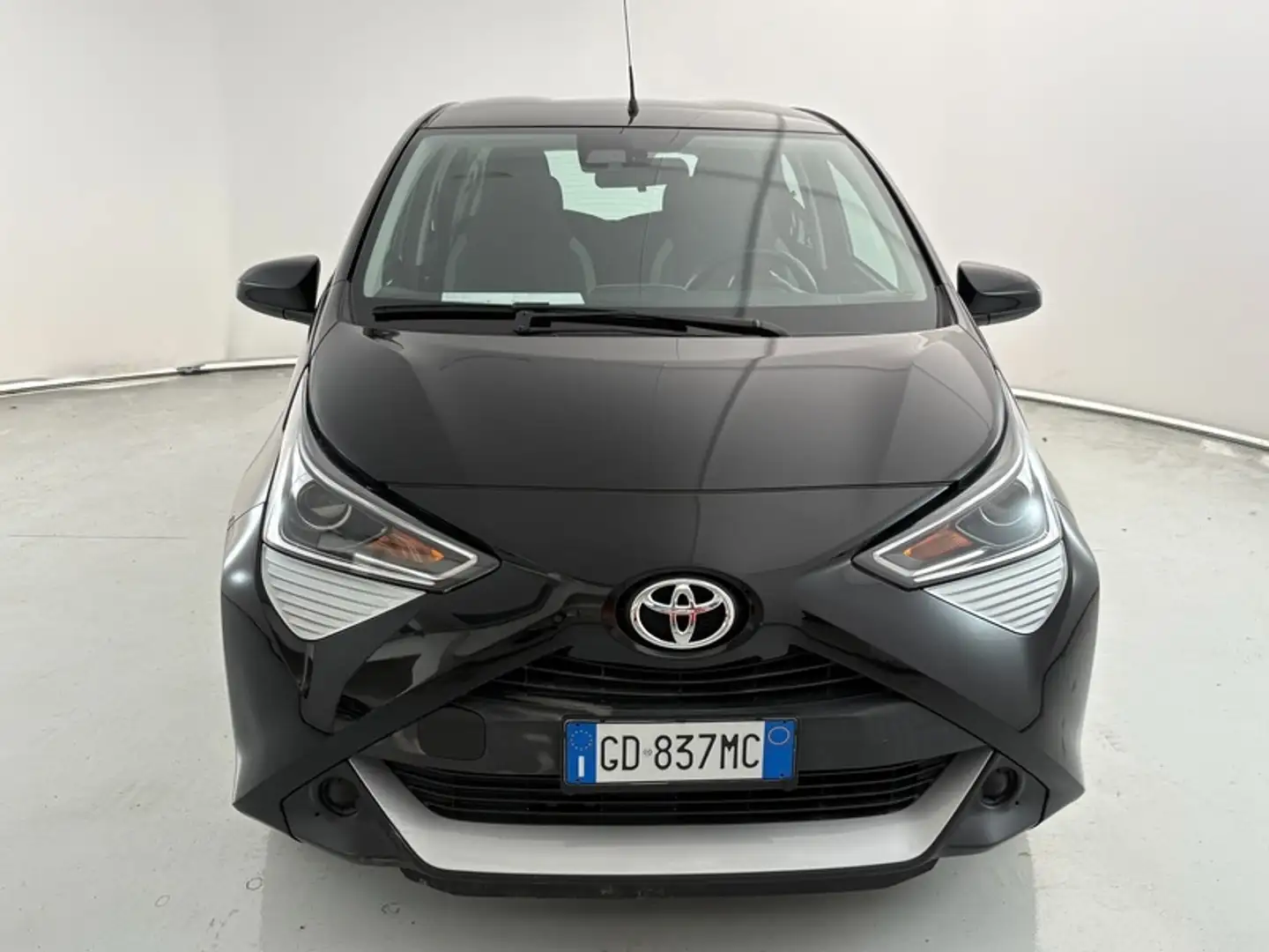 Toyota Aygo 5 Porte 1.0 VVT-i x-play Blu/Azzurro - 2