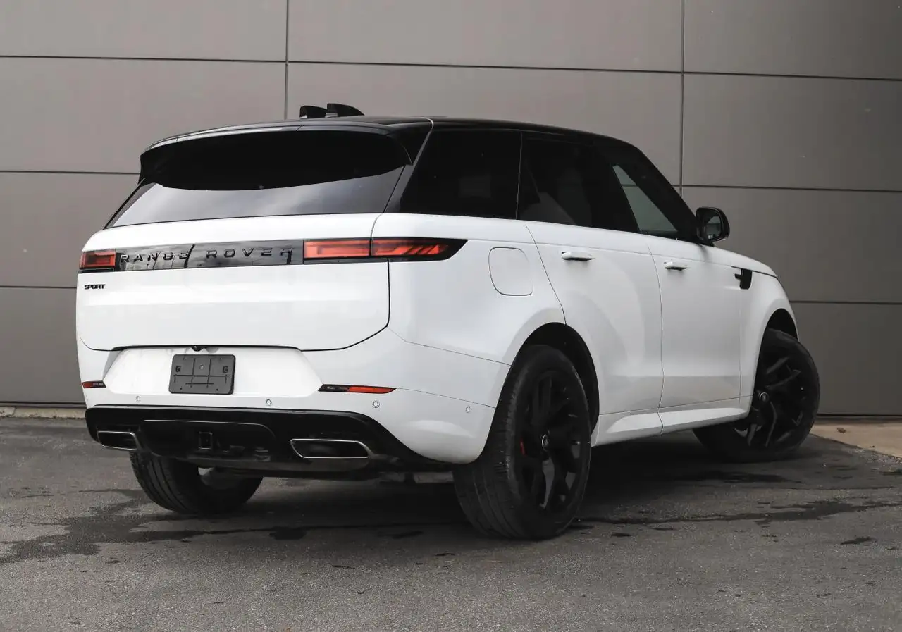Land Rover Range Rover Sport снимка Land Rover Range Rover Sport