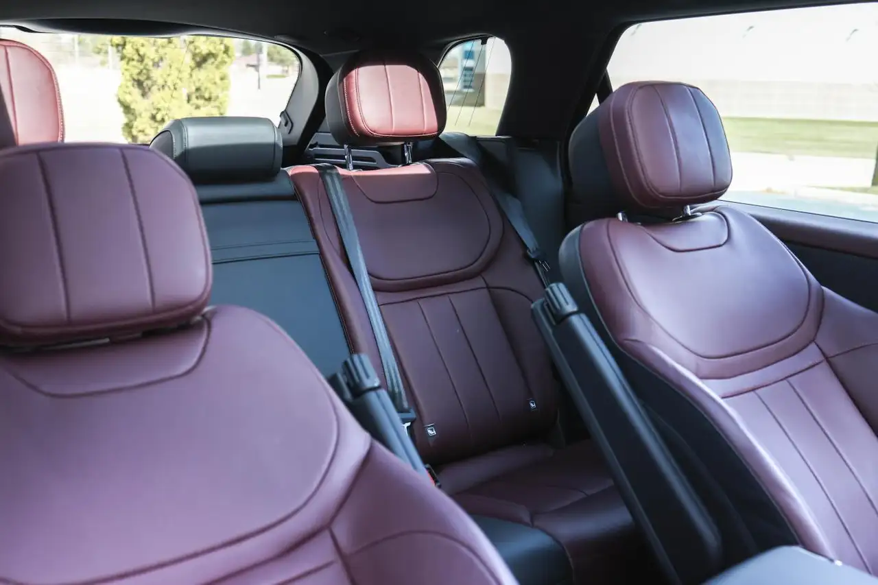 Land Rover Range Rover Sport снимка Land Rover Range Rover Sport