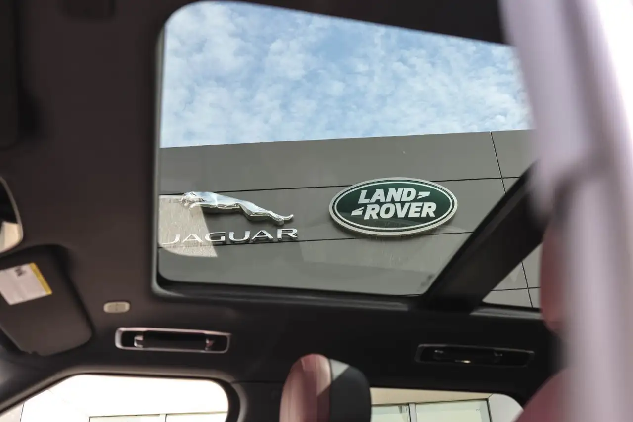 Land Rover Range Rover Sport снимка Land Rover Range Rover Sport