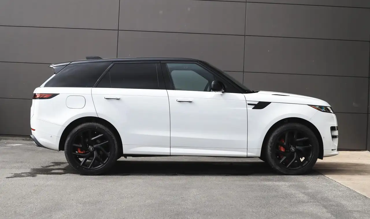 Land Rover Range Rover Sport снимка Land Rover Range Rover Sport
