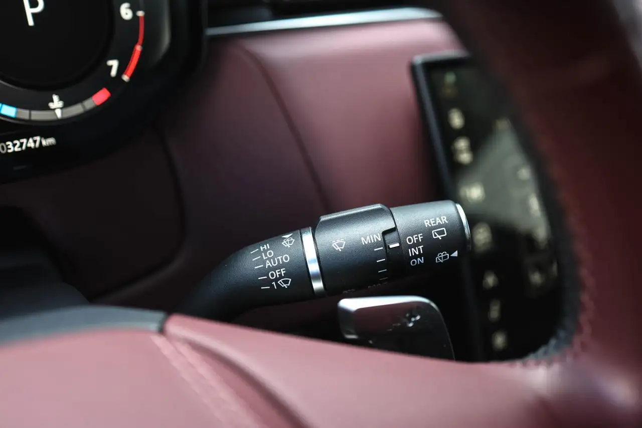 Land Rover Range Rover Sport снимка Land Rover Range Rover Sport