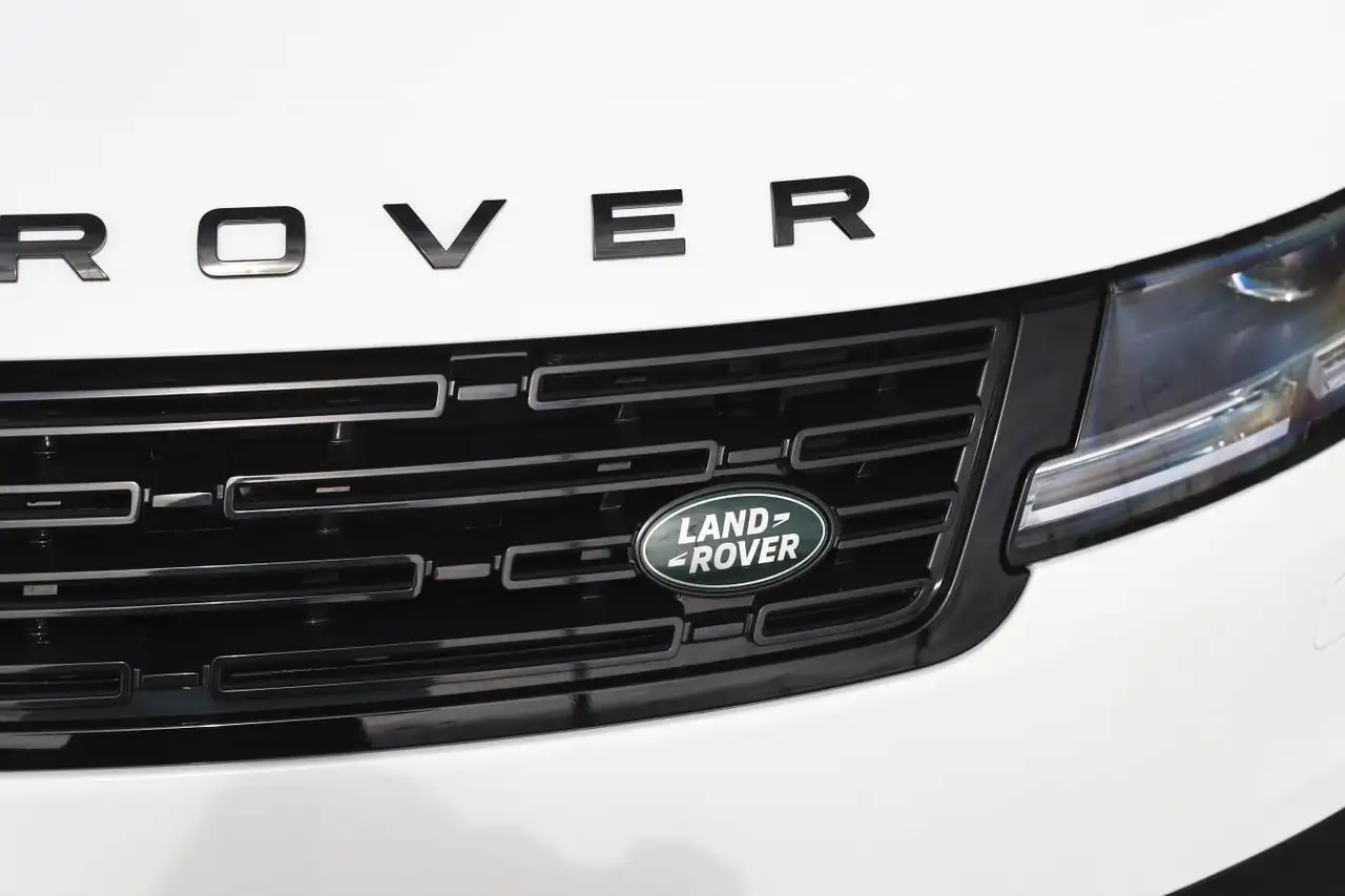 Land Rover Range Rover Sport снимка Land Rover Range Rover Sport