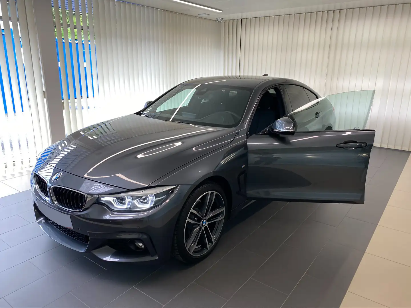 BMW 420 420d xDrive Gran Coupe M Sport Aut. M Sport (F36) Grau - 1