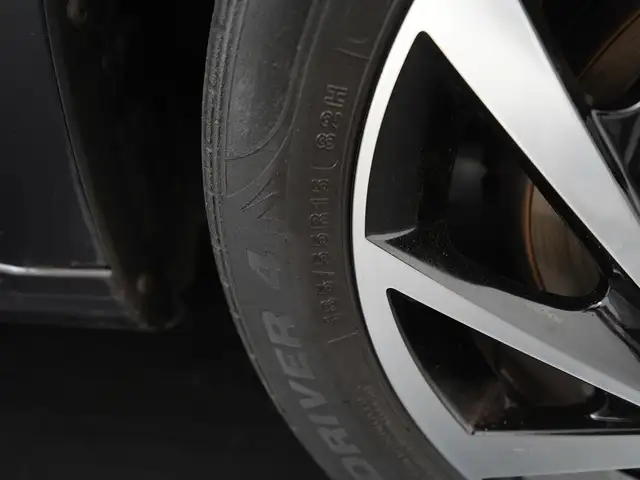 Volkswagen up! view 23