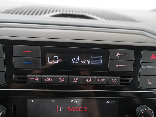Volkswagen up! view 10