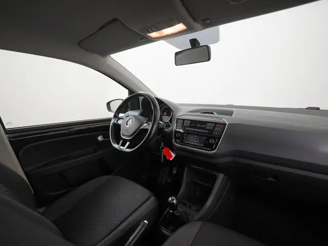 Volkswagen up! view 2