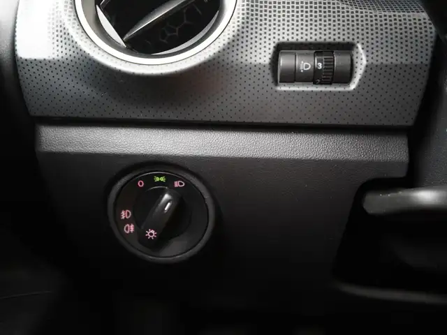 Volkswagen up! view 26