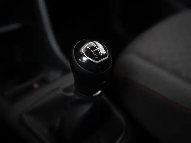 Volkswagen up! view 8