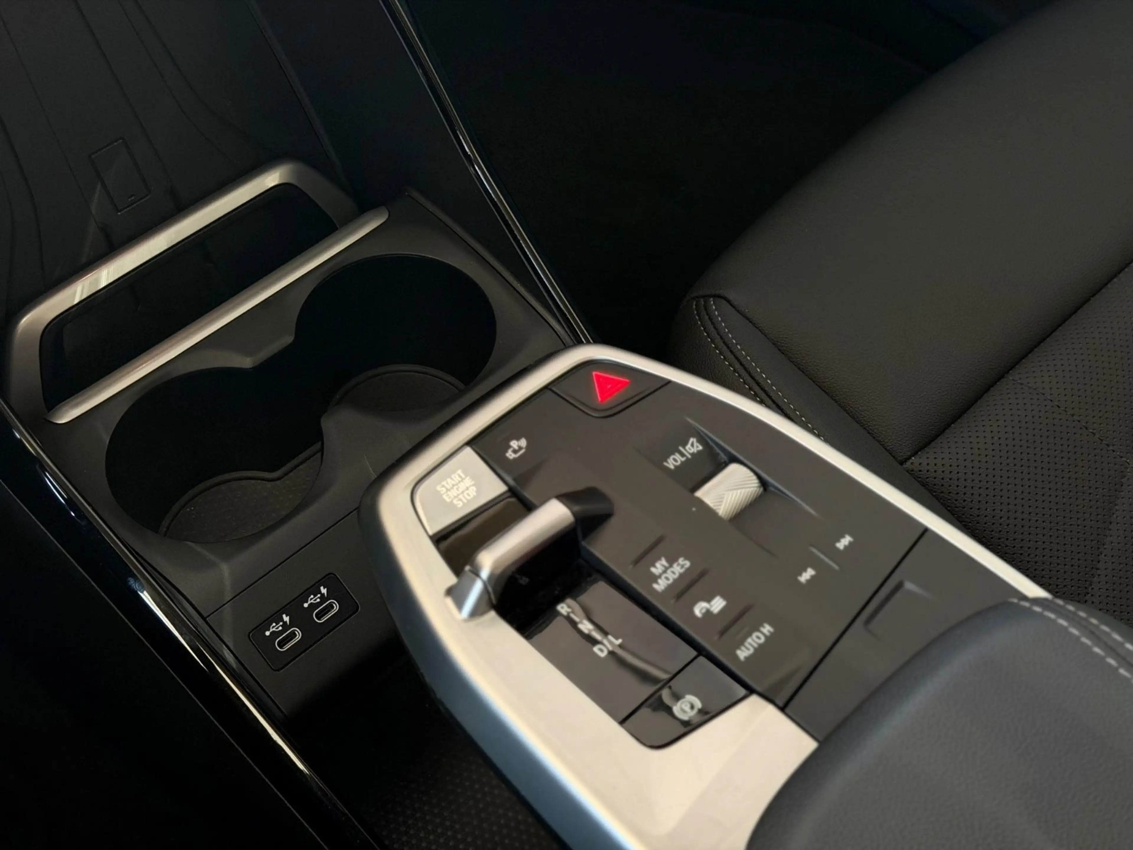 BMW 225 225 e xDrive Active Tourer Luxury Line/1.Hd./LED — photo 15