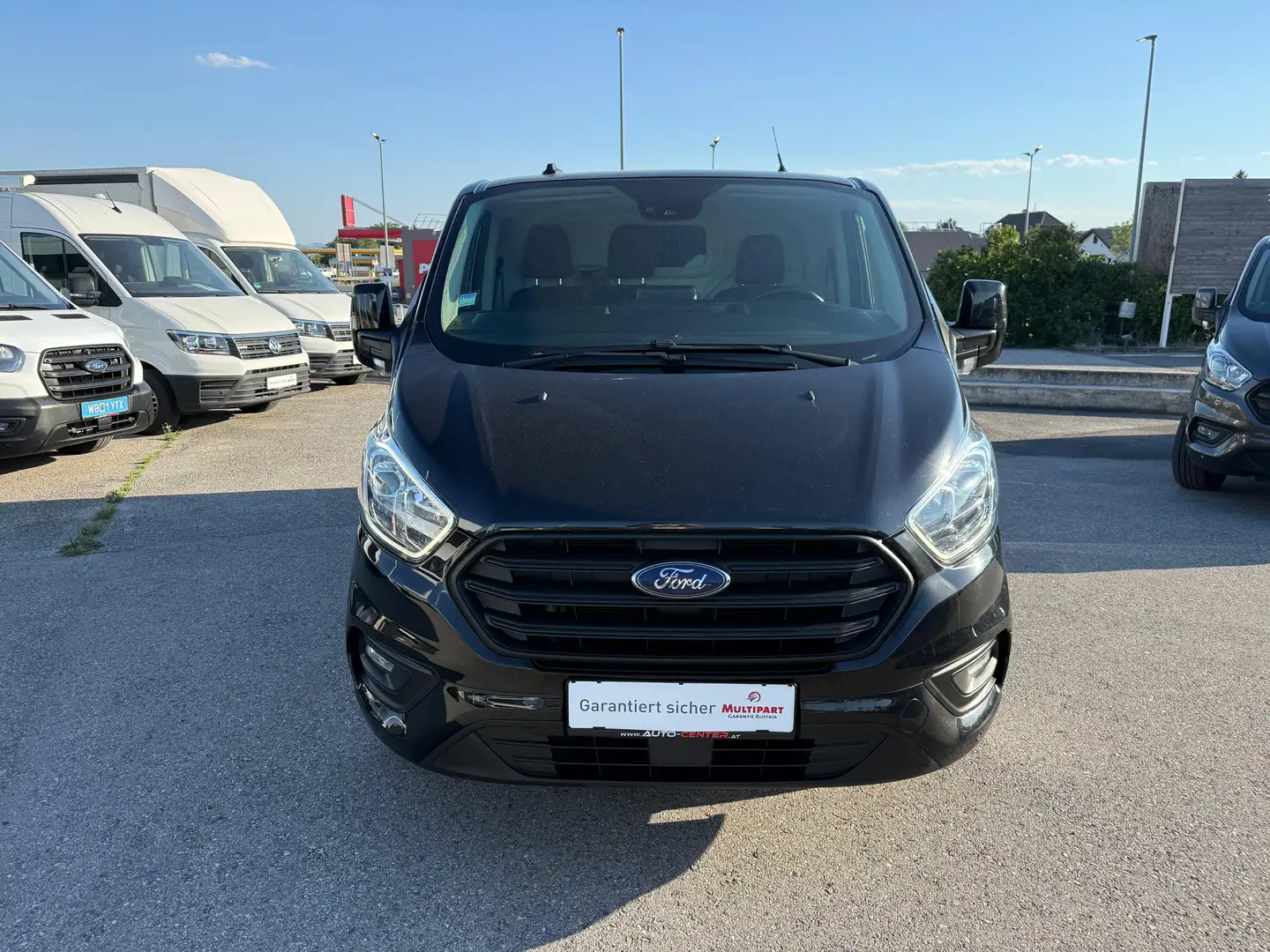 Ford Transit Custom 320 L2 Trend Schwarz - 2