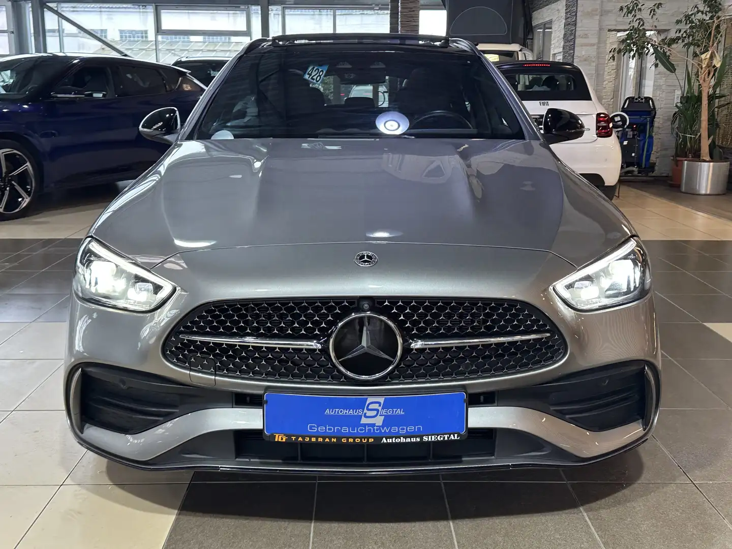 Mercedes-Benz C 300 e AMG-Line Pano. AHK Navi Leder digCockpit Argent - 2