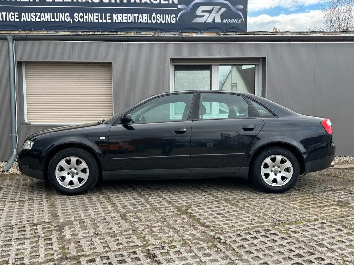 Audi A4 2.4 multitronic*KLIMA*AutGetriebe Schwarz - 2