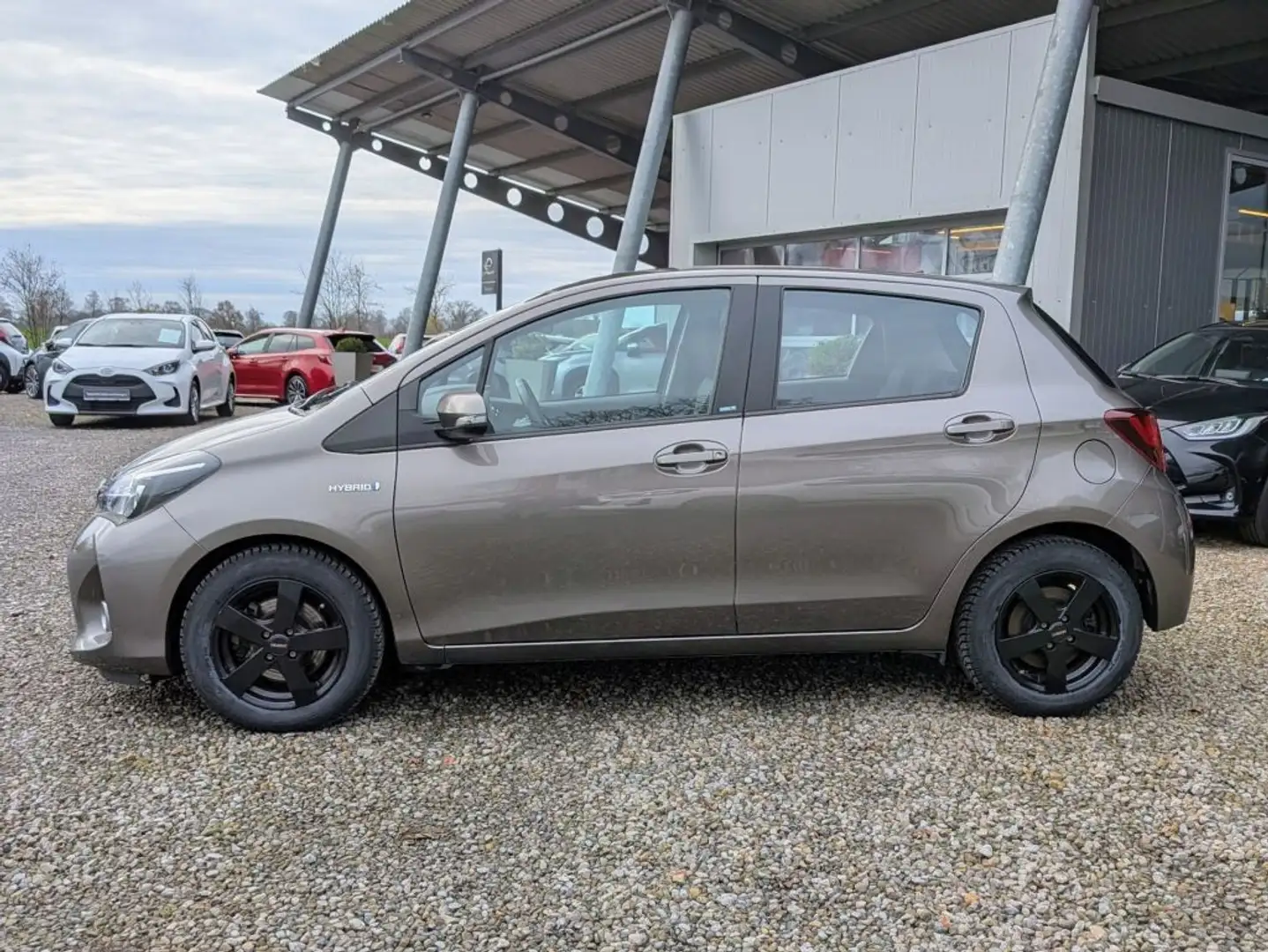 Toyota Yaris Hybrid 1.5 VVT-i Edition-S - 2