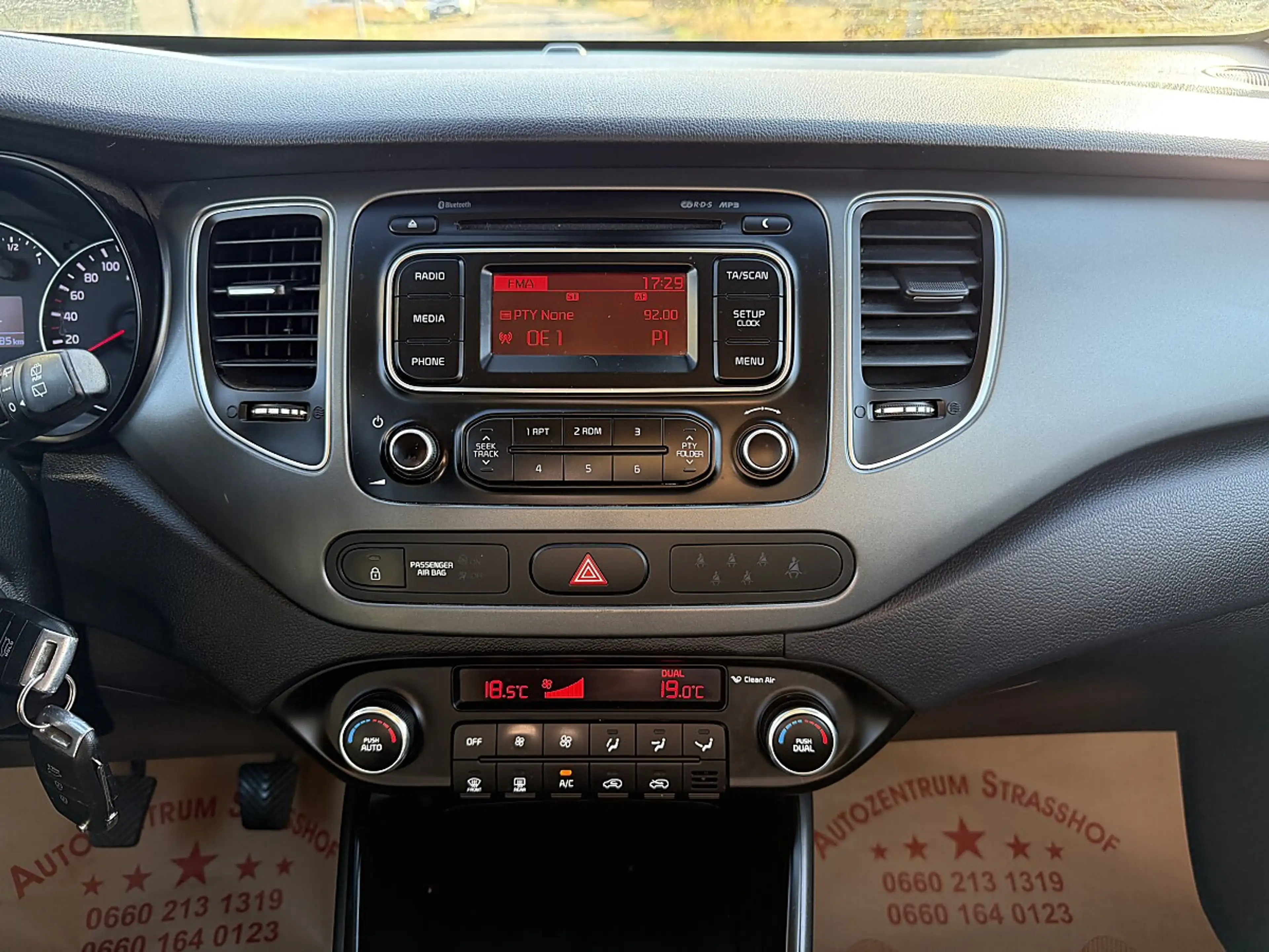 Kia Carens 1,7 CRDi ISG Titan *7 Sitze* — photo 15