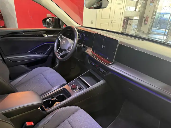 Volkswagen Tiguan 2025, foto 17