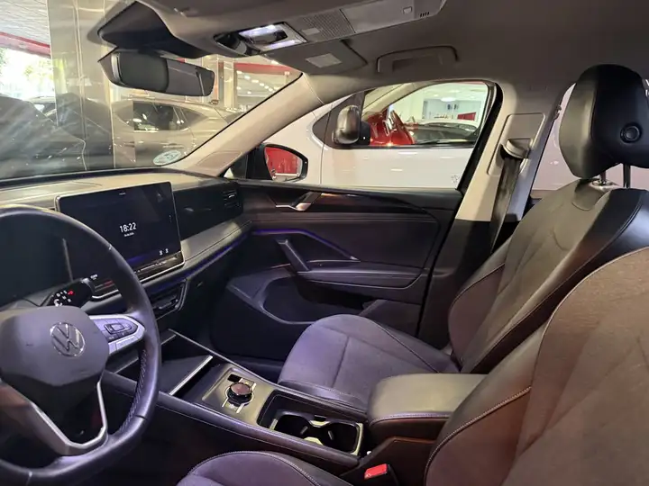 Volkswagen Tiguan 2025, foto 8