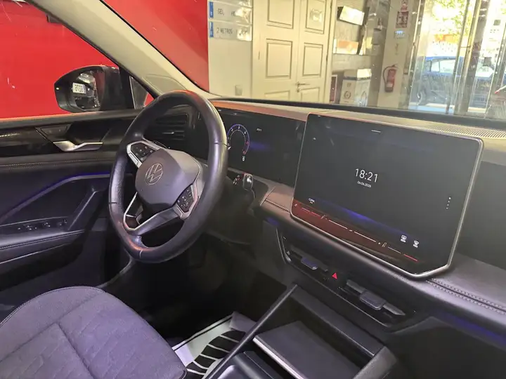 Volkswagen Tiguan 2025, foto 15