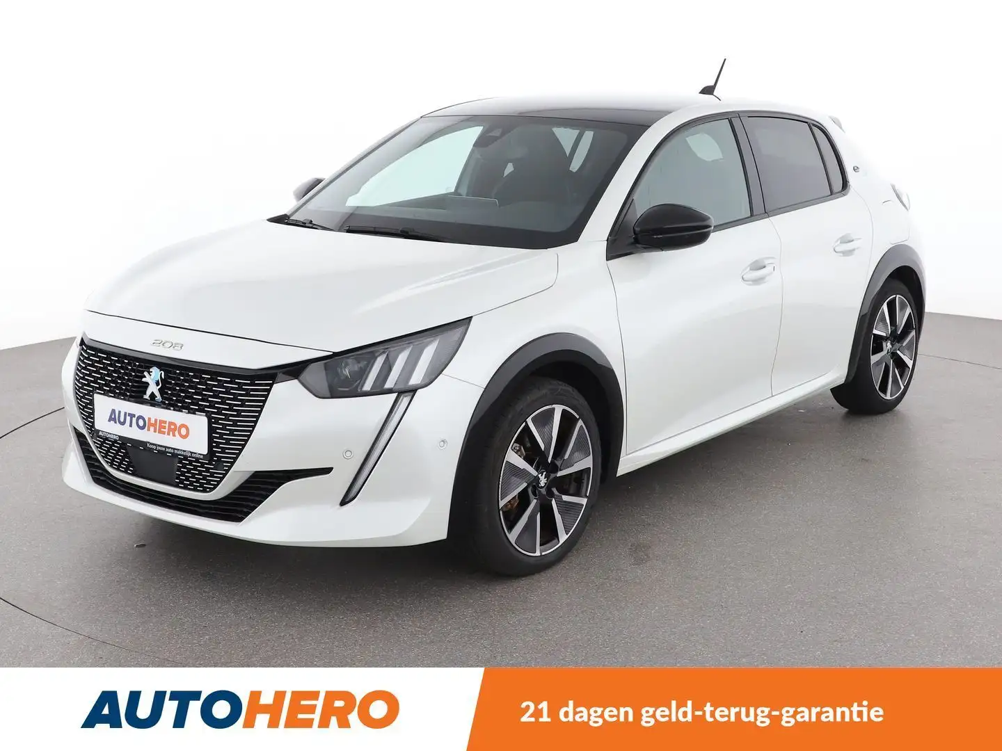 Peugeot e-208 electric drive 100 kW GT Pack Wit - 1