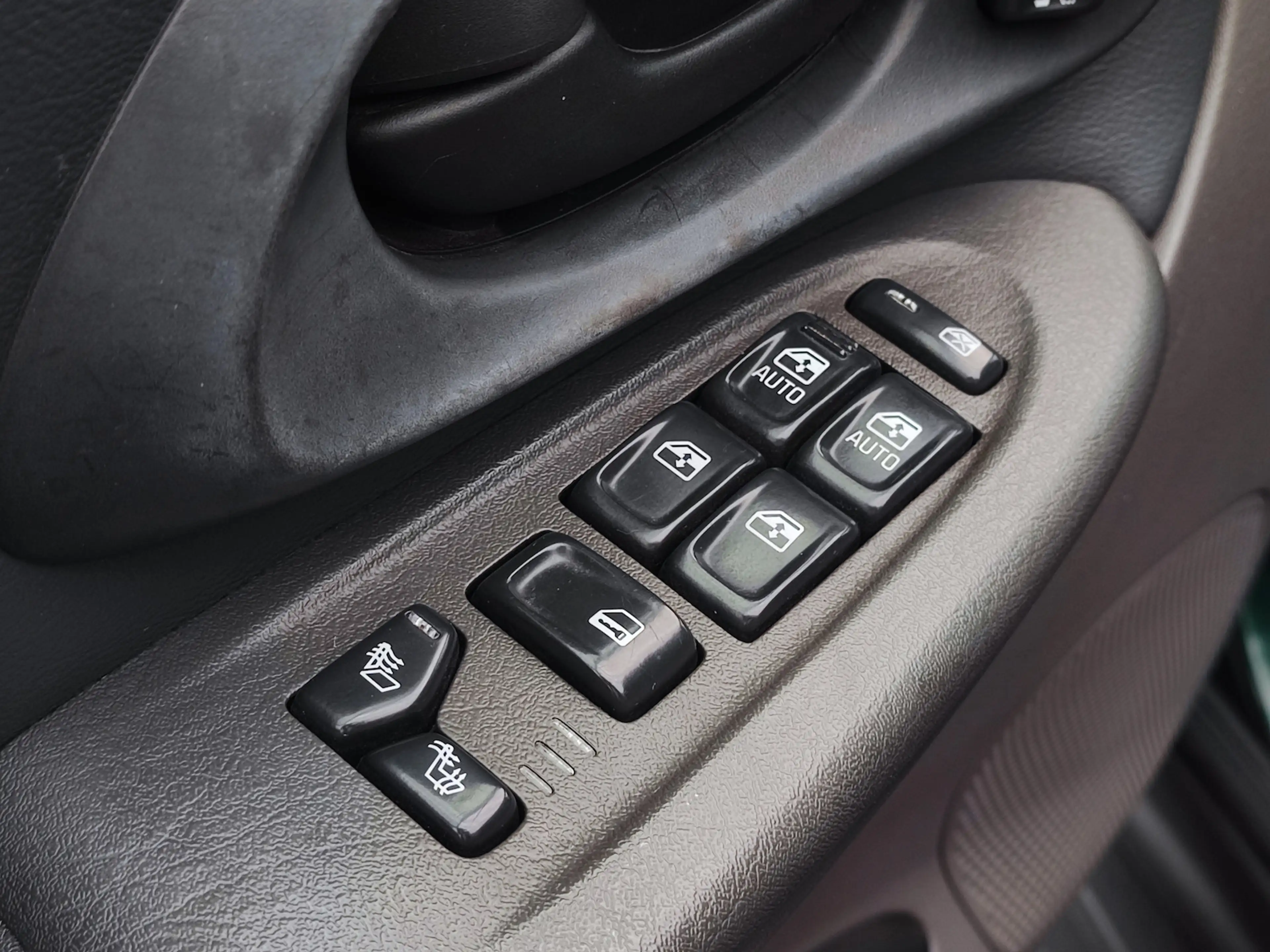 Chevrolet Trailblazer LT 4x4|LEDER|SHZ|AHK|SCHECKHEFT|LPG| — photo 16