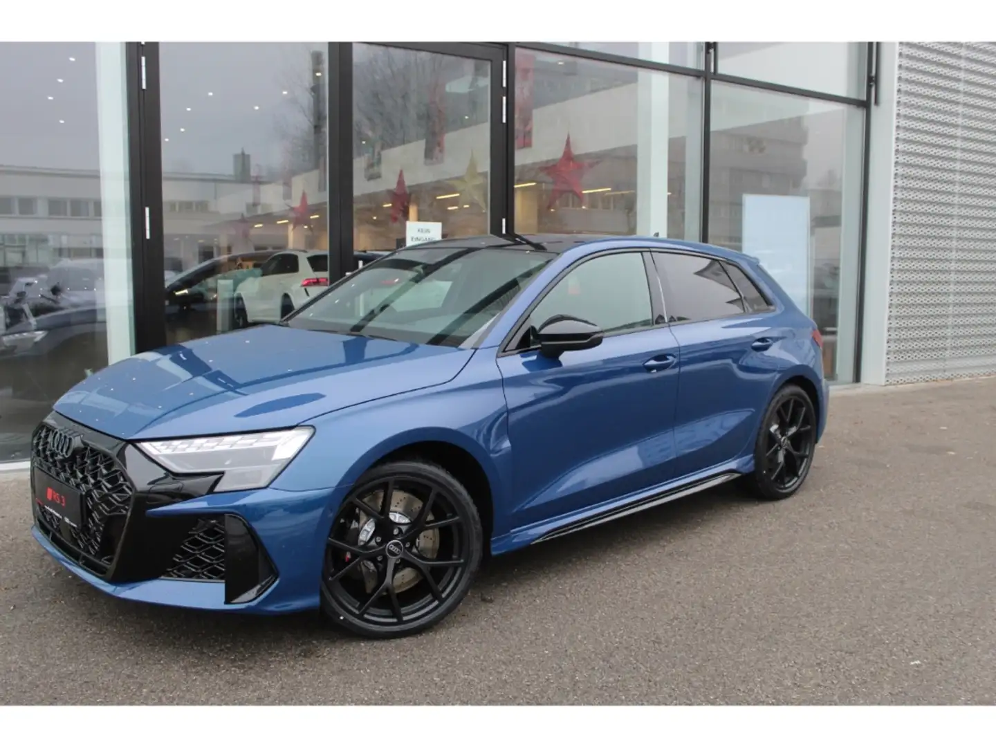 Audi RS3 Sportback 2.5TFSI qu.S-tr.HUD*Pano*Sonos*MTRX! Blau - 2
