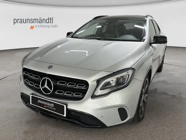Mercedes-Benz GLA 220 d Sport Urban Night Pano/360°/Tot/Comand
