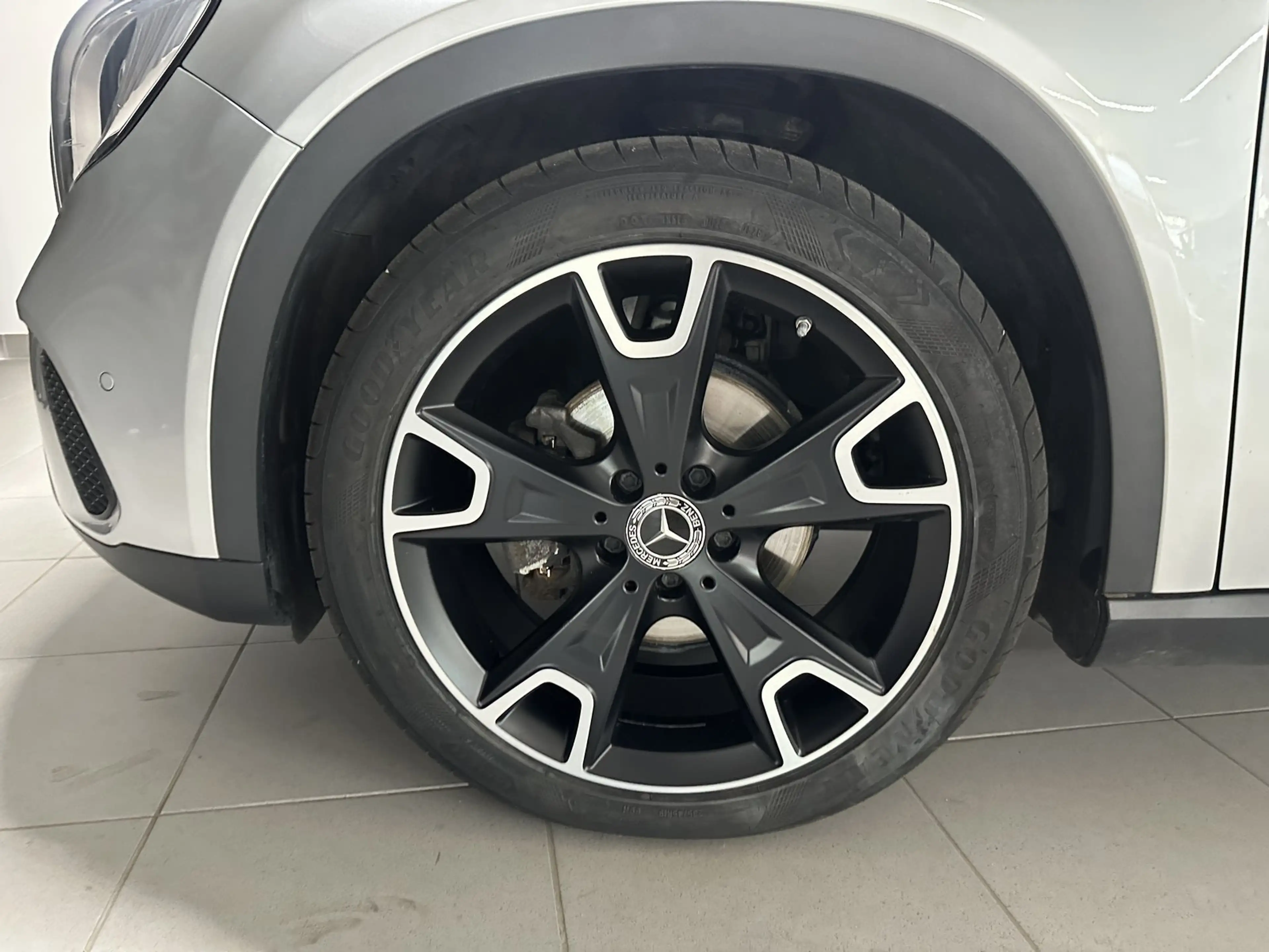 Mercedes-Benz GLA 220 d Sport Utility Night Tot/Memo/Pano/360° — photo 10