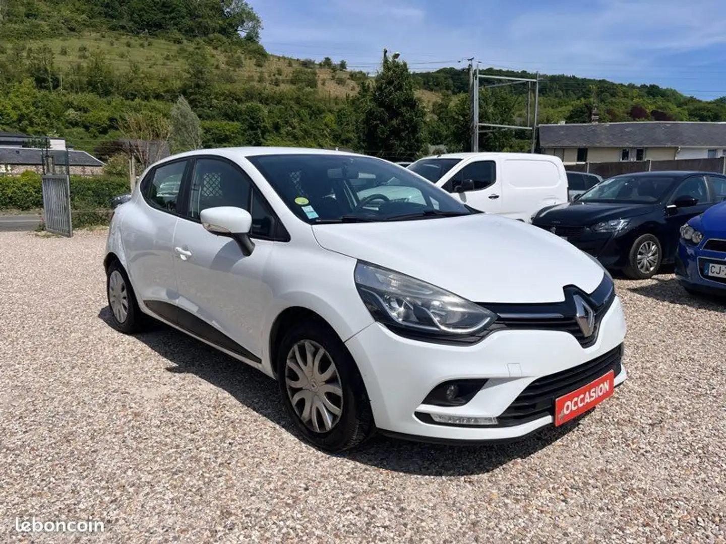Renault Clio 4 1.5 75CH société Blanc - 1