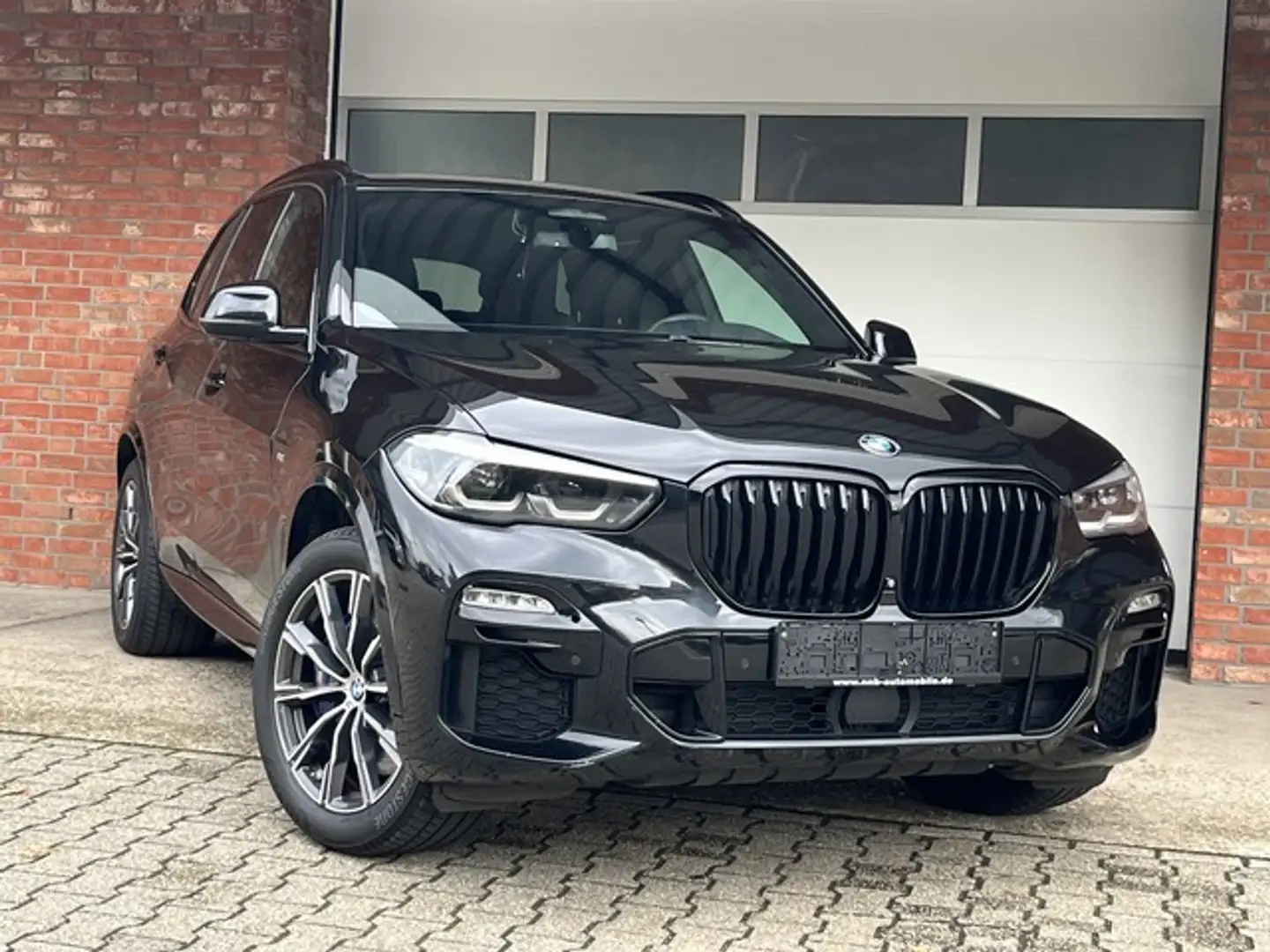 BMW X5 M-Sport Pano HeadUp Kamera AHK Zwart - 2