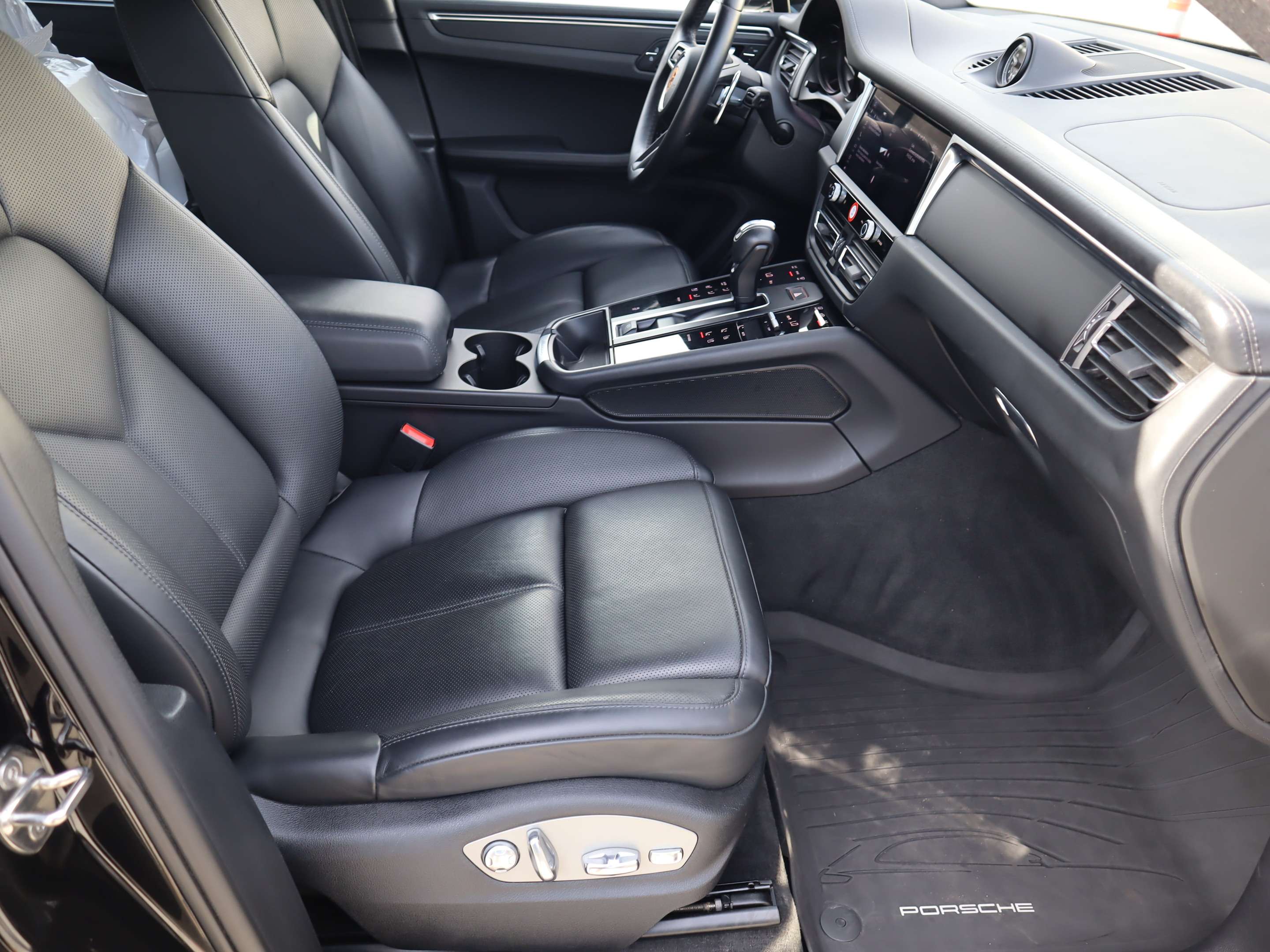 2023 Porsche Macan AWD High Spec!, CPO! thumb 23