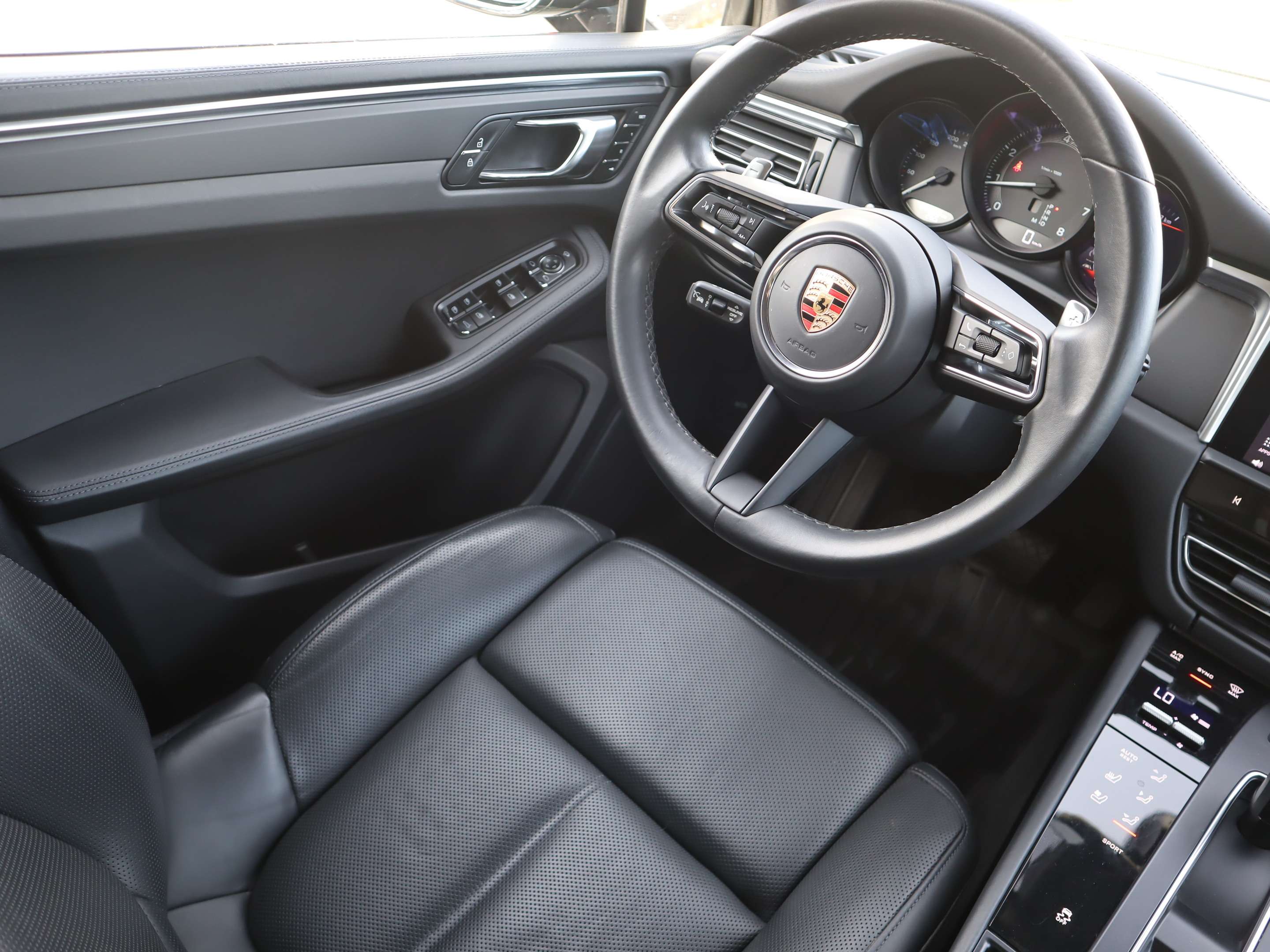 2023 Porsche Macan AWD High Spec!, CPO! thumb 15
