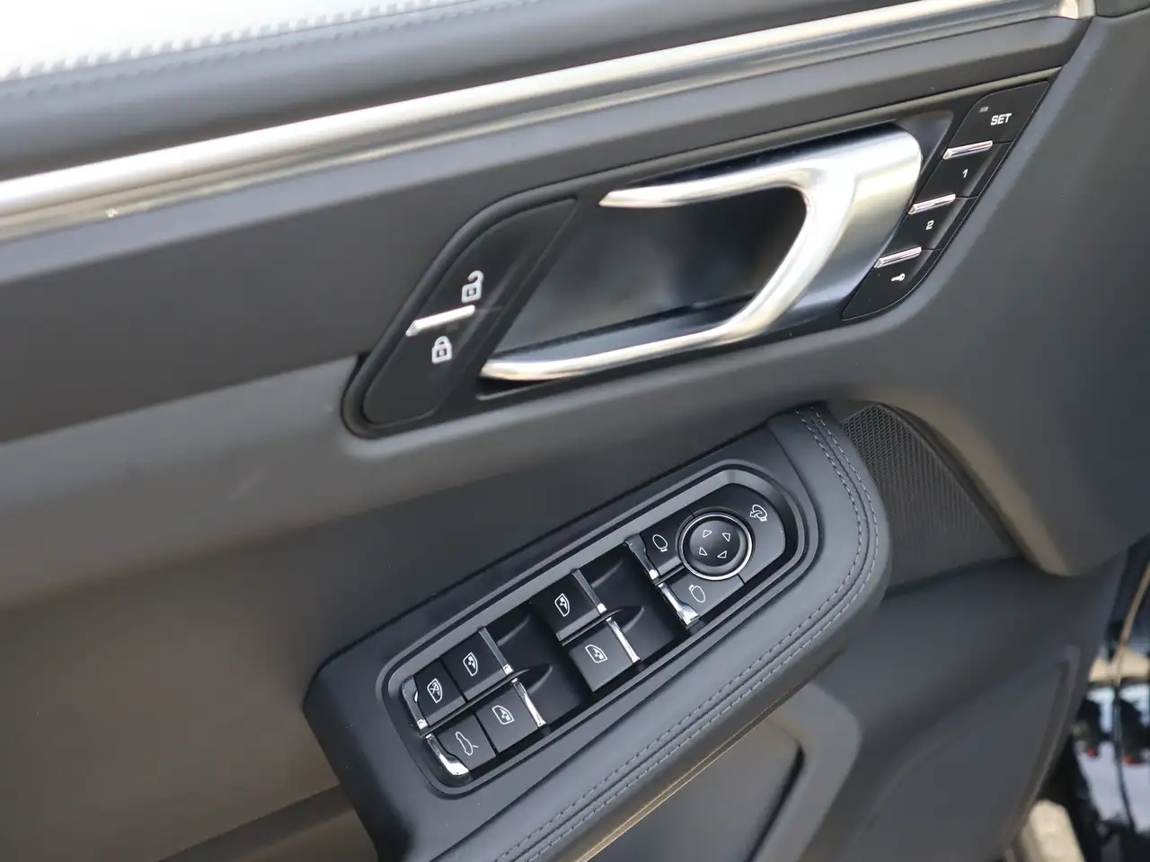 Porsche Macan снимка Porsche Macan