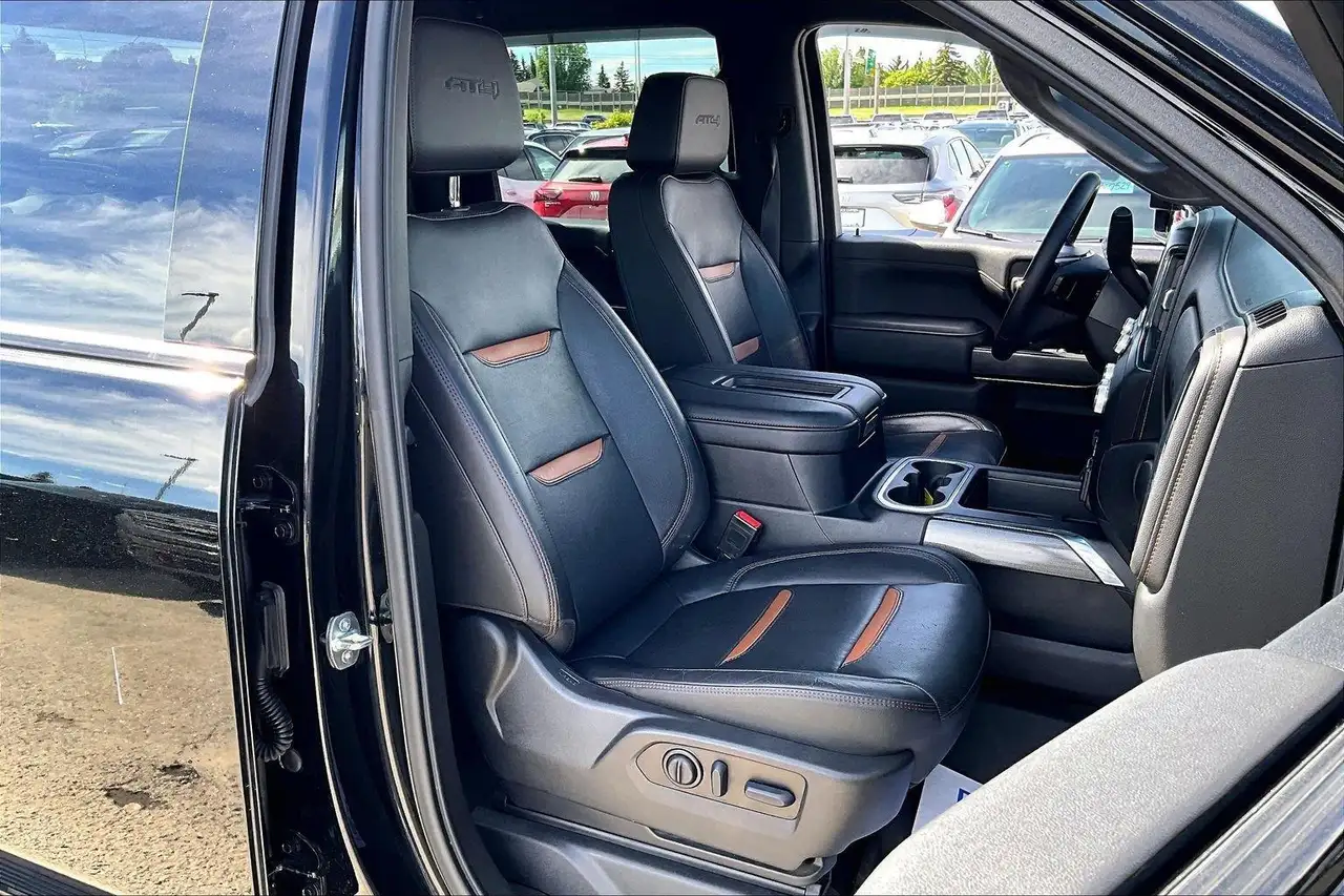 GMC Sierra 3500HD снимка GMC Sierra 3500HD