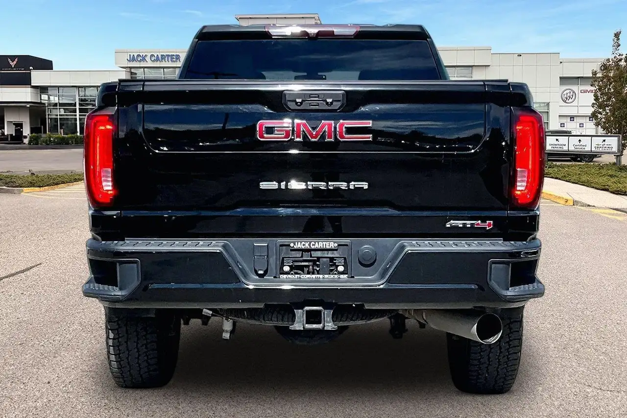 GMC Sierra 3500HD снимка GMC Sierra 3500HD