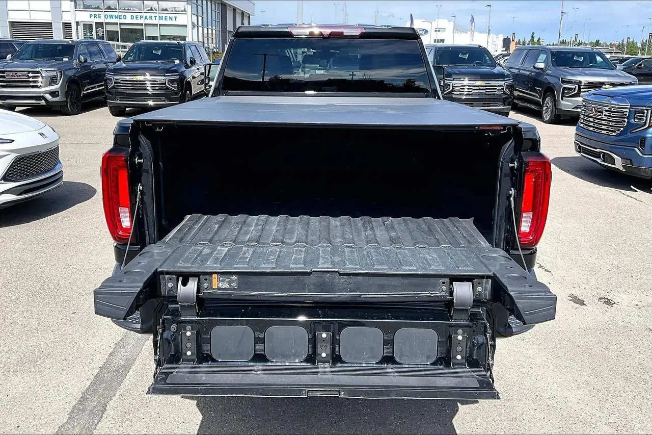 GMC Sierra 3500HD снимка GMC Sierra 3500HD