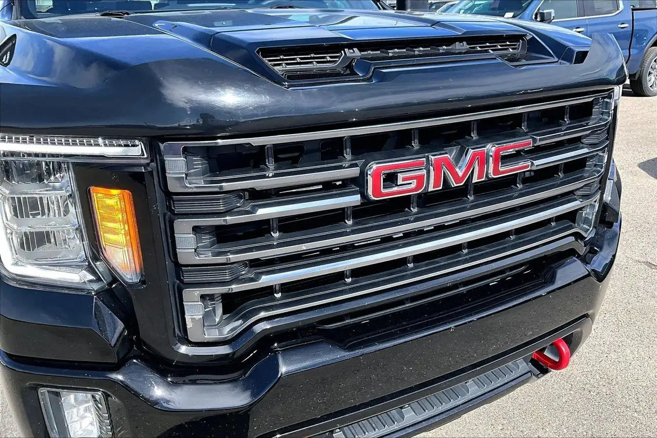 GMC Sierra 3500HD снимка GMC Sierra 3500HD