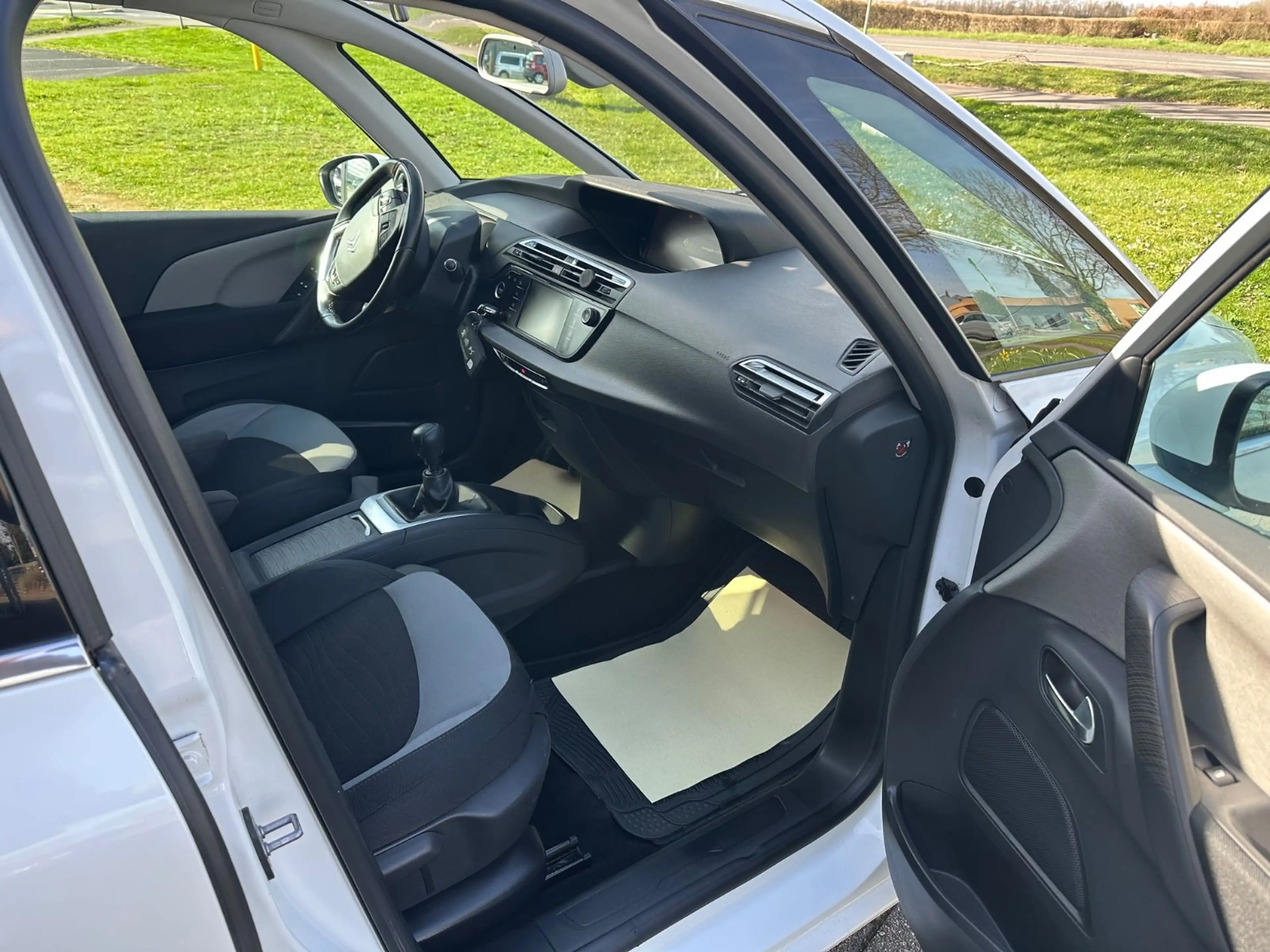 Citroen C4 Picasso /Spacetourer Selection*R-KAM*NAVI*AHK* — photo 12