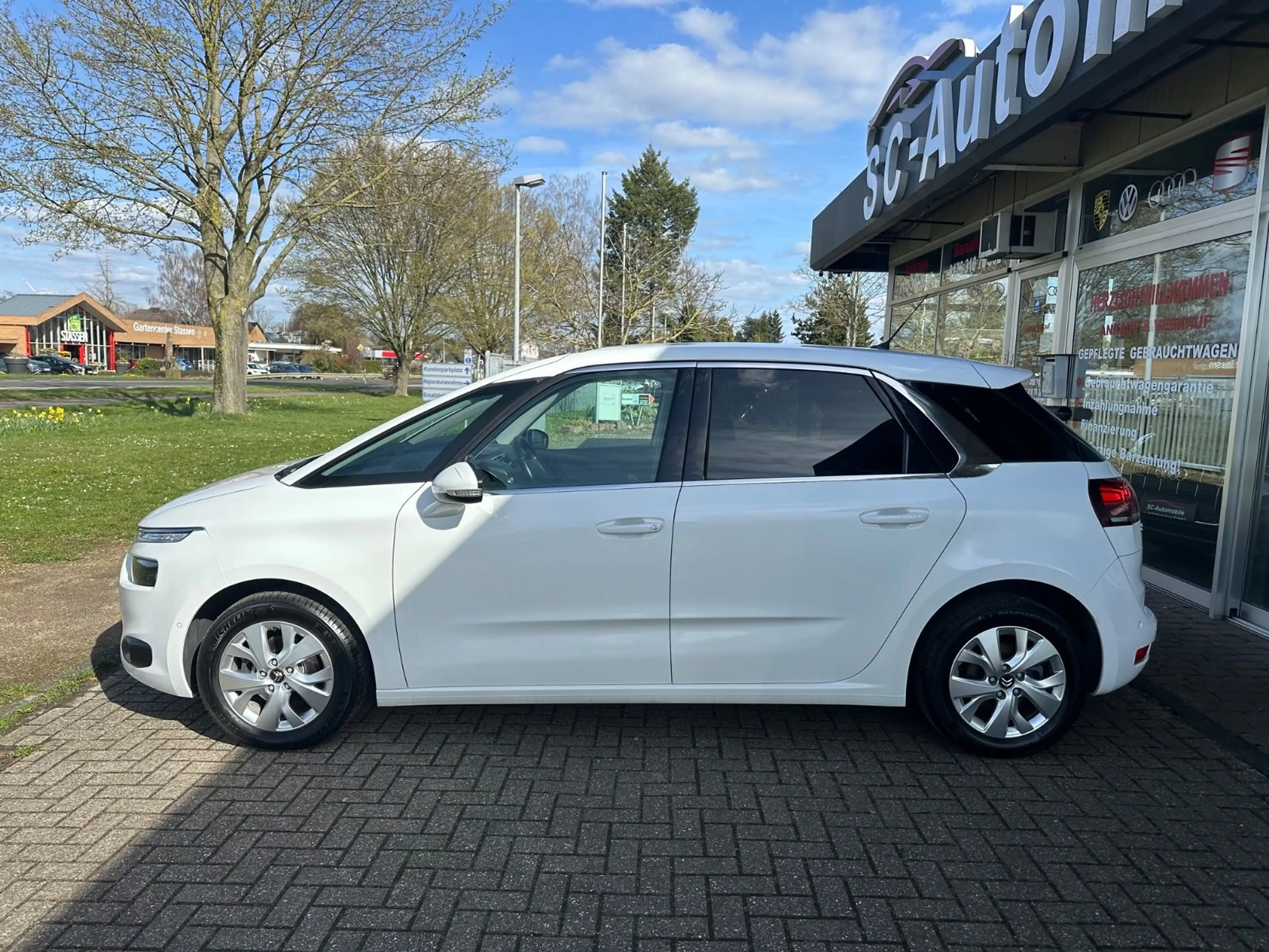 Citroen C4 Picasso /Spacetourer Selection*R-KAM*NAVI*AHK* — photo 6