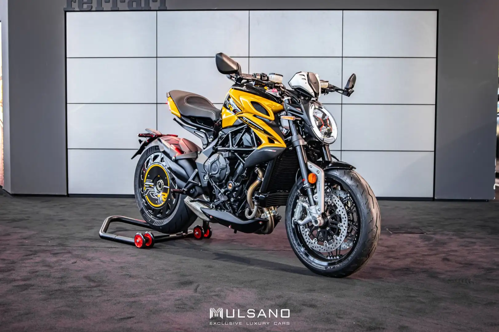 MV Agusta Dragster RR GIALLO METALLIZZATO PERLATO Žlutá - 1
