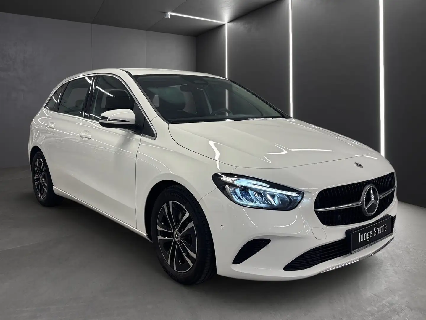 Mercedes-Benz B 200 Progressive Adv.*Kamera*LED*CarPlay*MBUX* Weiß - 2