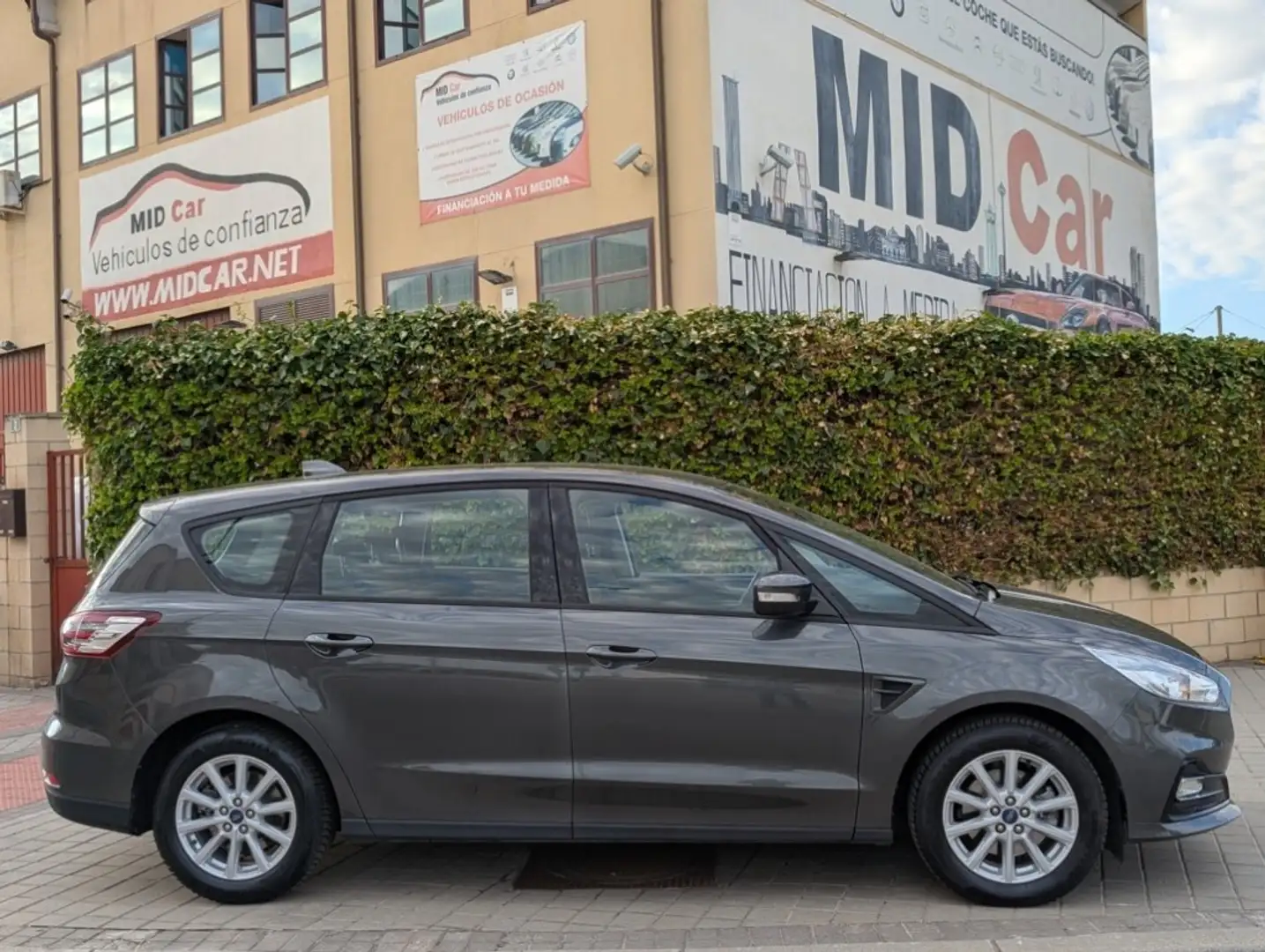 Ford S-Max 2.0TDCi Panther Titanium 150 Gris - 2