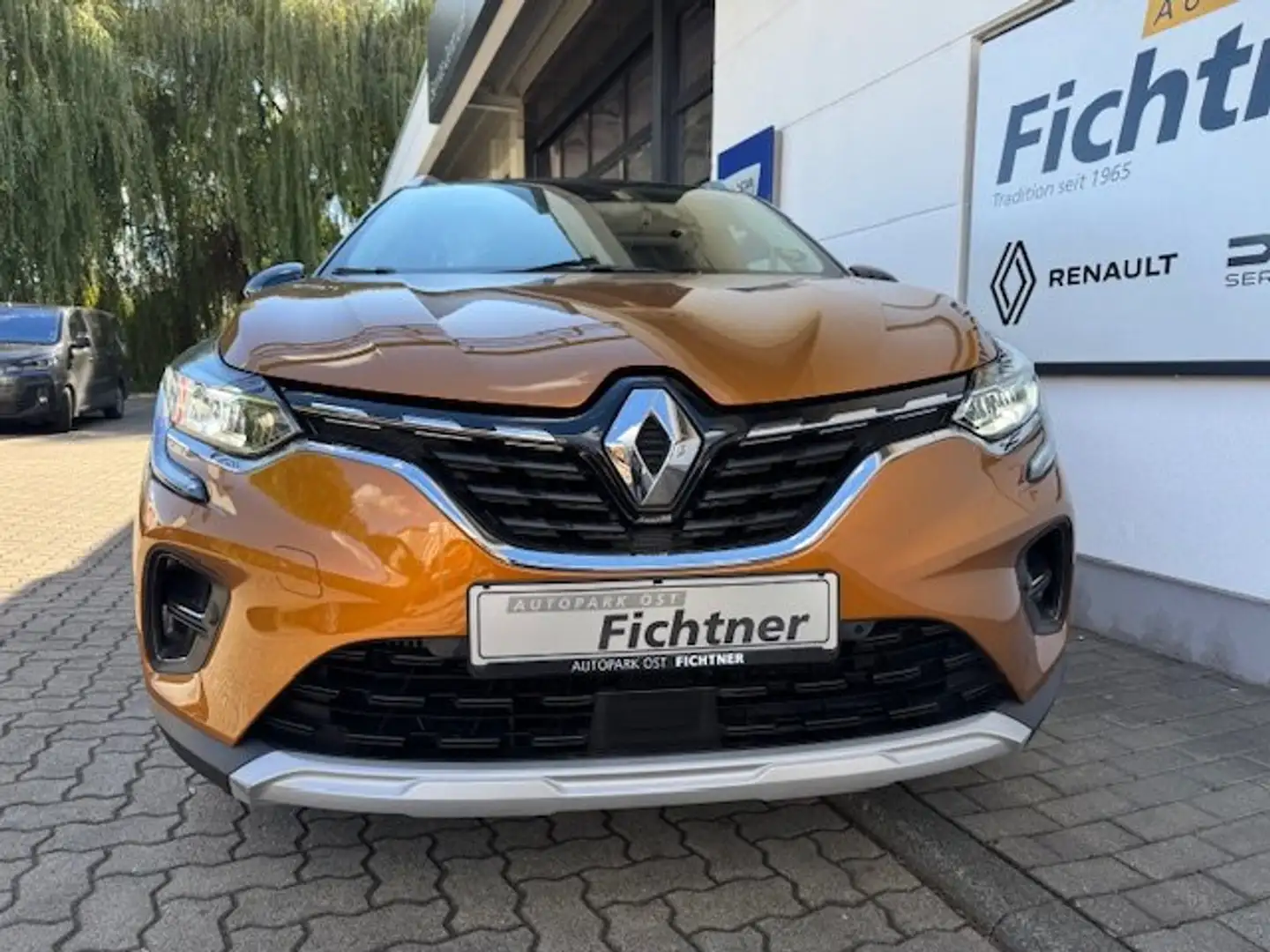 Renault Captur Intens TCe 90 Allwetterreifen HU& Inspektion NEU Orange - 2
