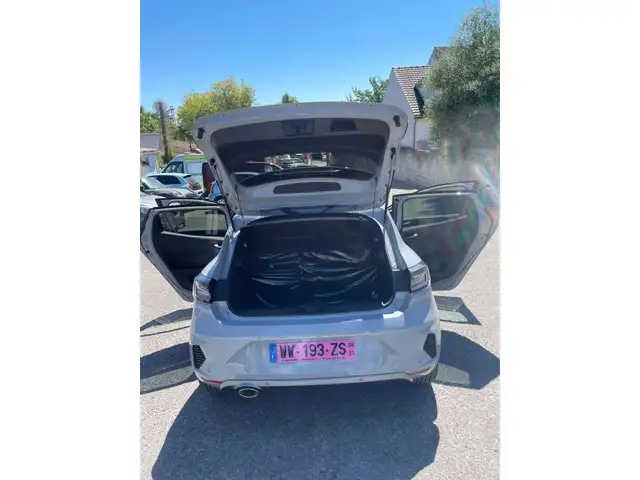 Renault Clio view 14