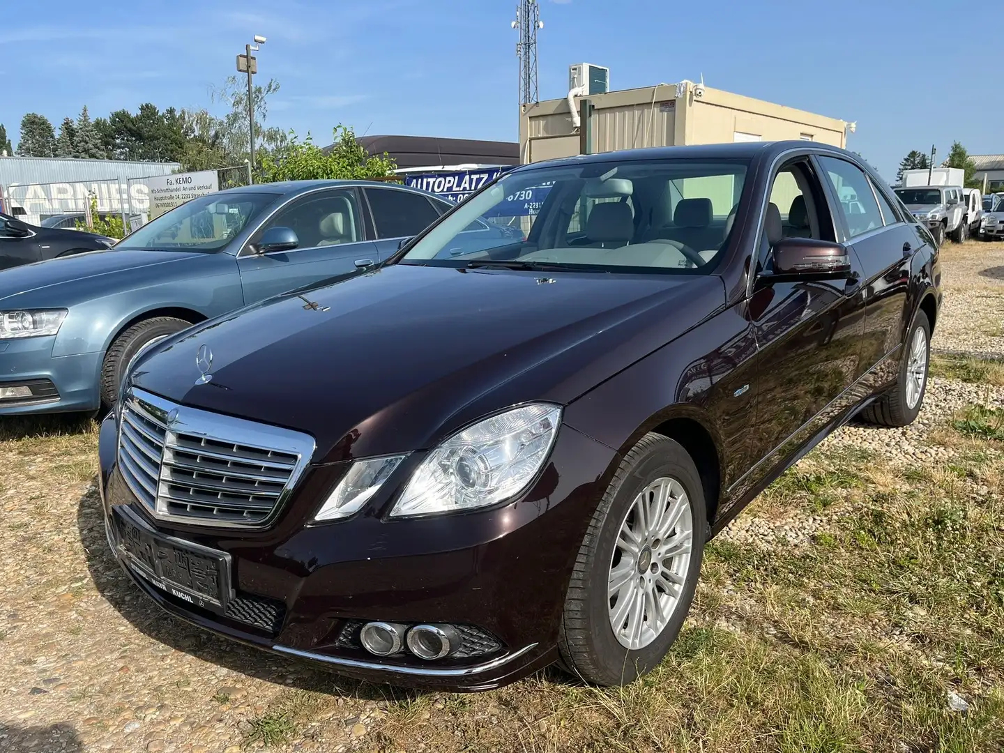 Mercedes-Benz E 220 E 220 CDI BlueEfficiency (212.002) Braun - 1