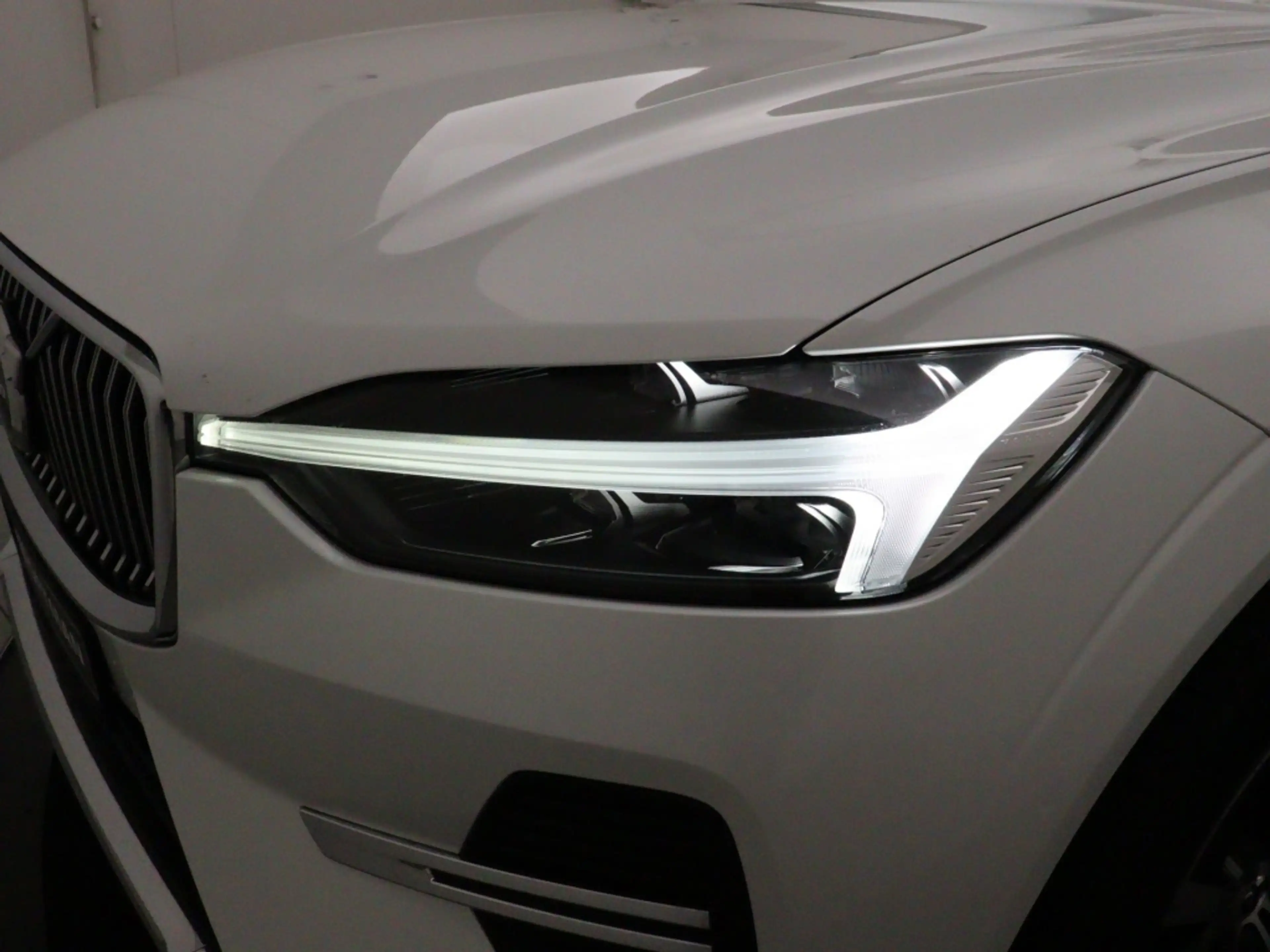 Volvo XC60 T6 PLUG-IN HYBRID LONG RANGE KEYLESS SCHUIFDAK ACC — photo 10