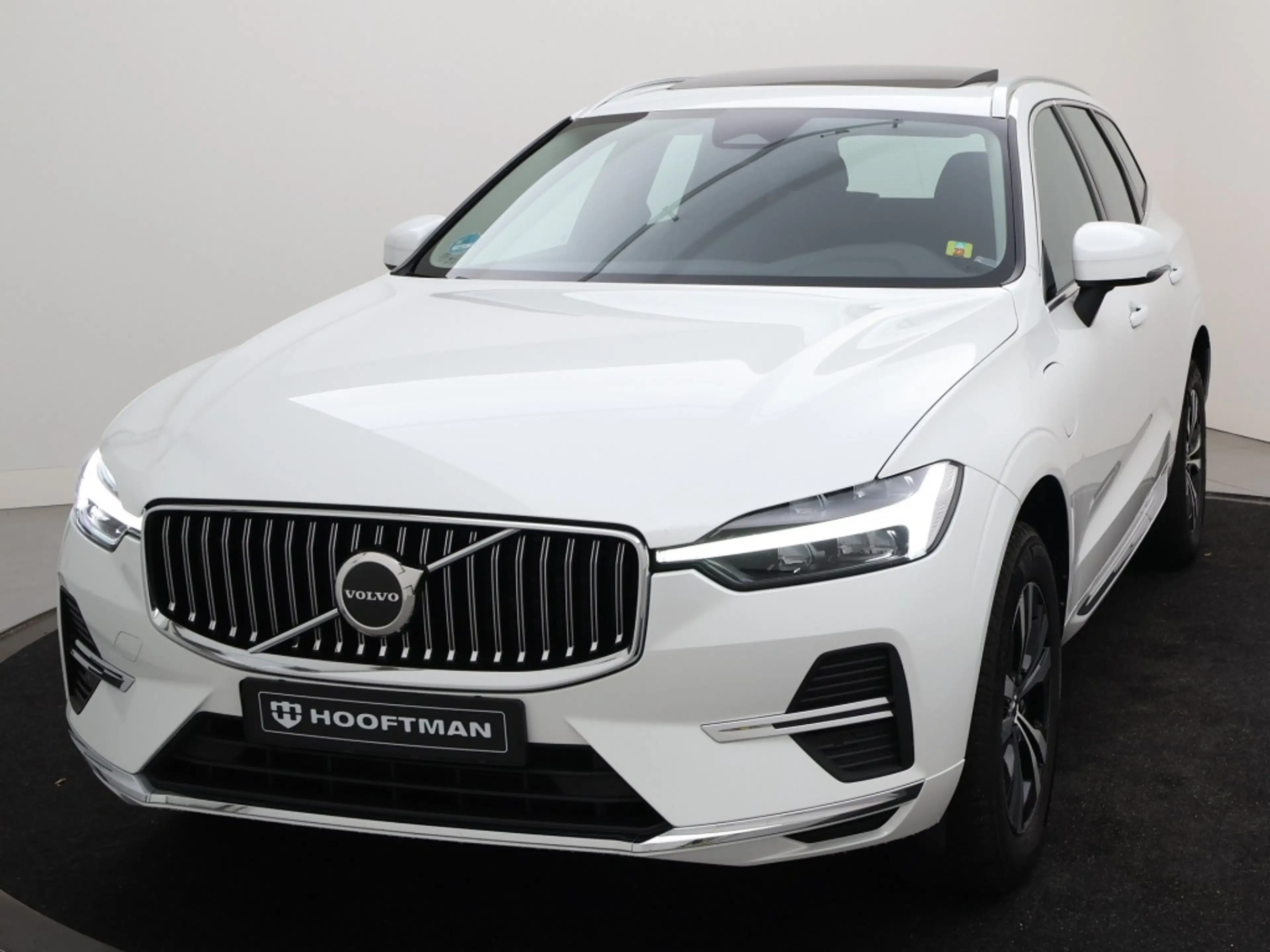 Volvo XC60 T6 PLUG-IN HYBRID LONG RANGE KEYLESS SCHUIFDAK ACC — photo 6